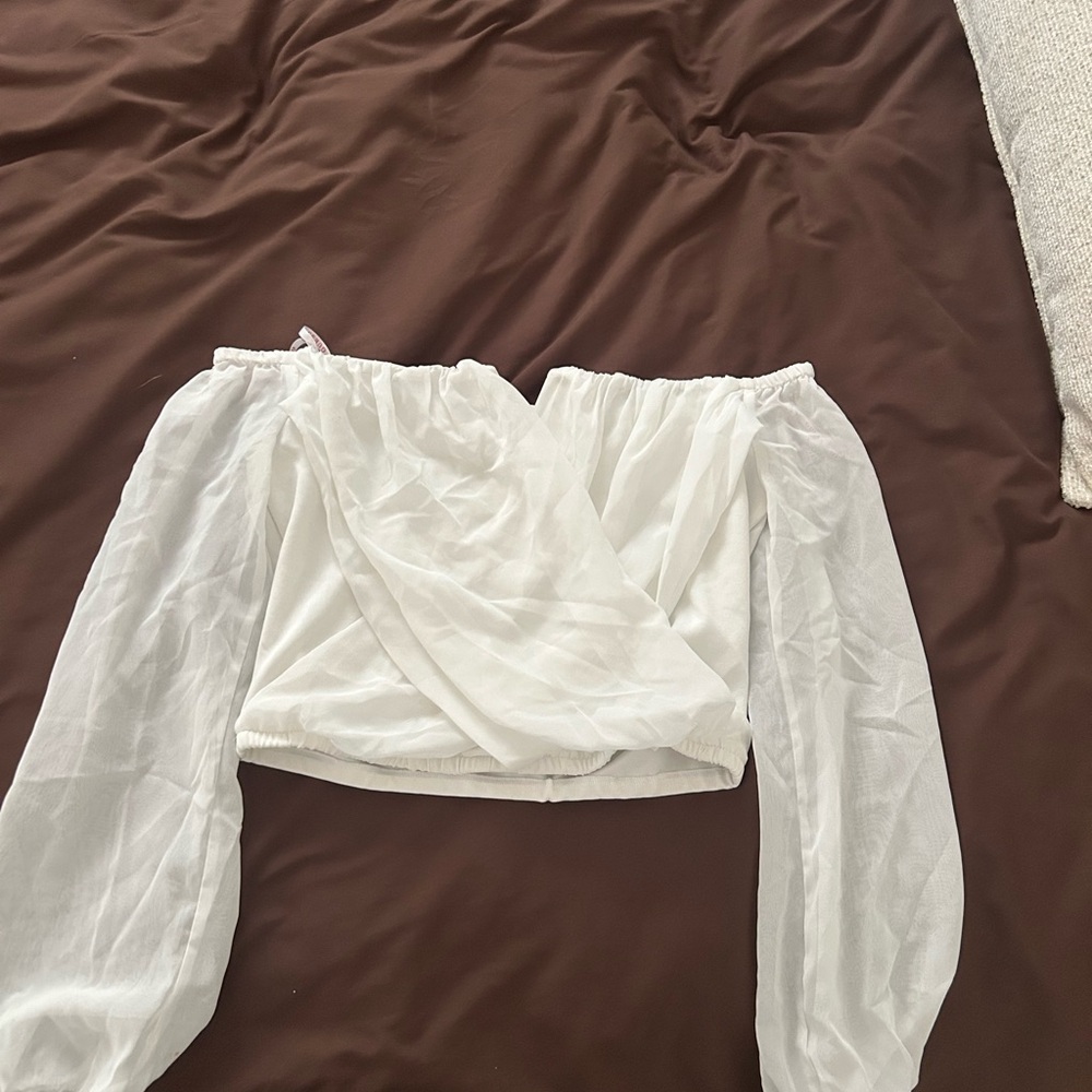 Guess White Off-Shoulder Sheer Sleeve Crop Top